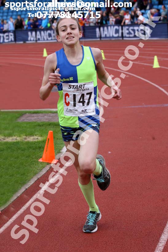 Girls under-13s 3 stage relay, Northern Senior 6 and 4 and Junior Stage Road Relays, SportsCity, Manchester. Photo:  David T. Hewitson/Sports for All Pics